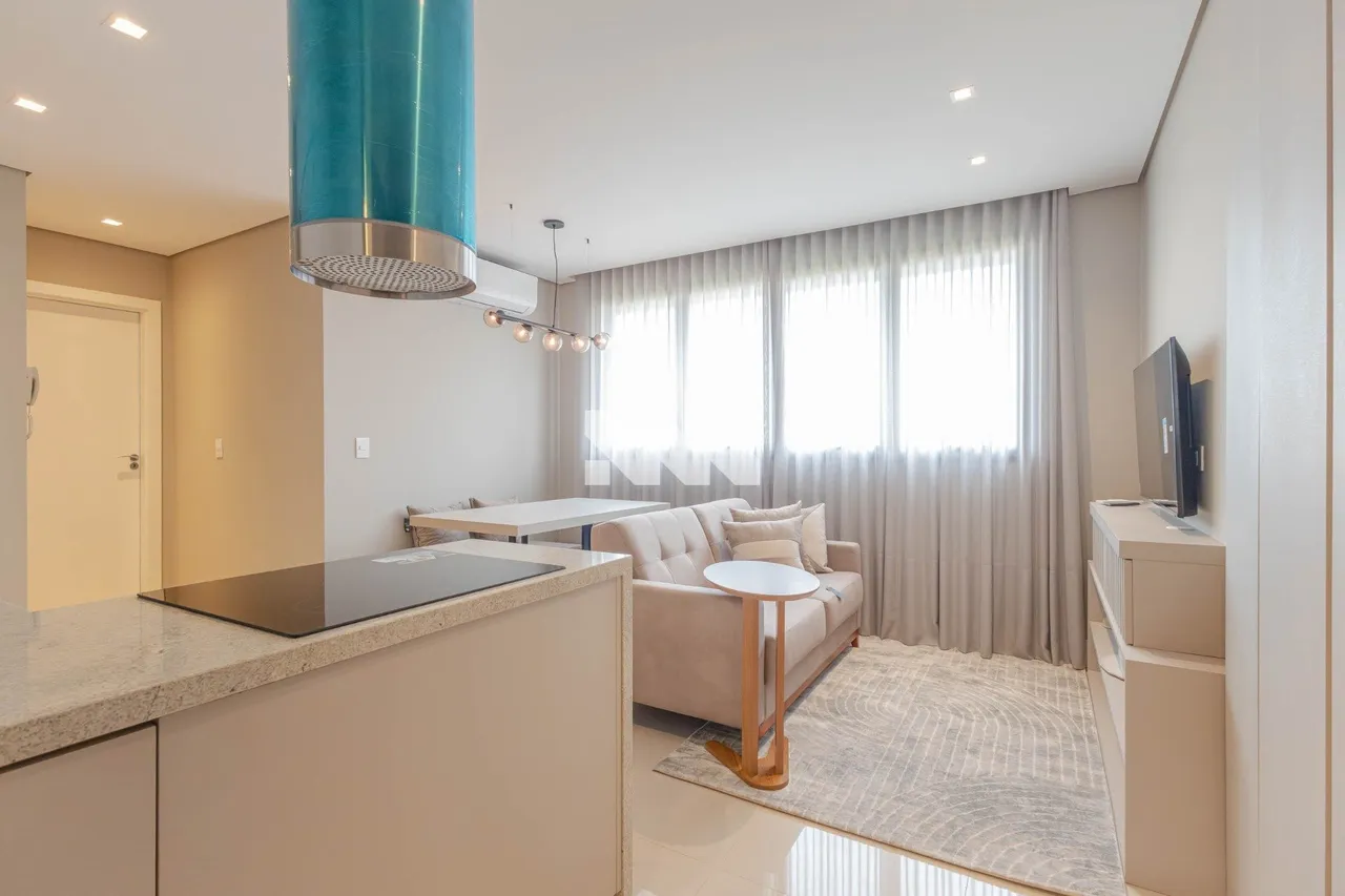 Furnished 1-bedroom apartment with open-plan kitchen
