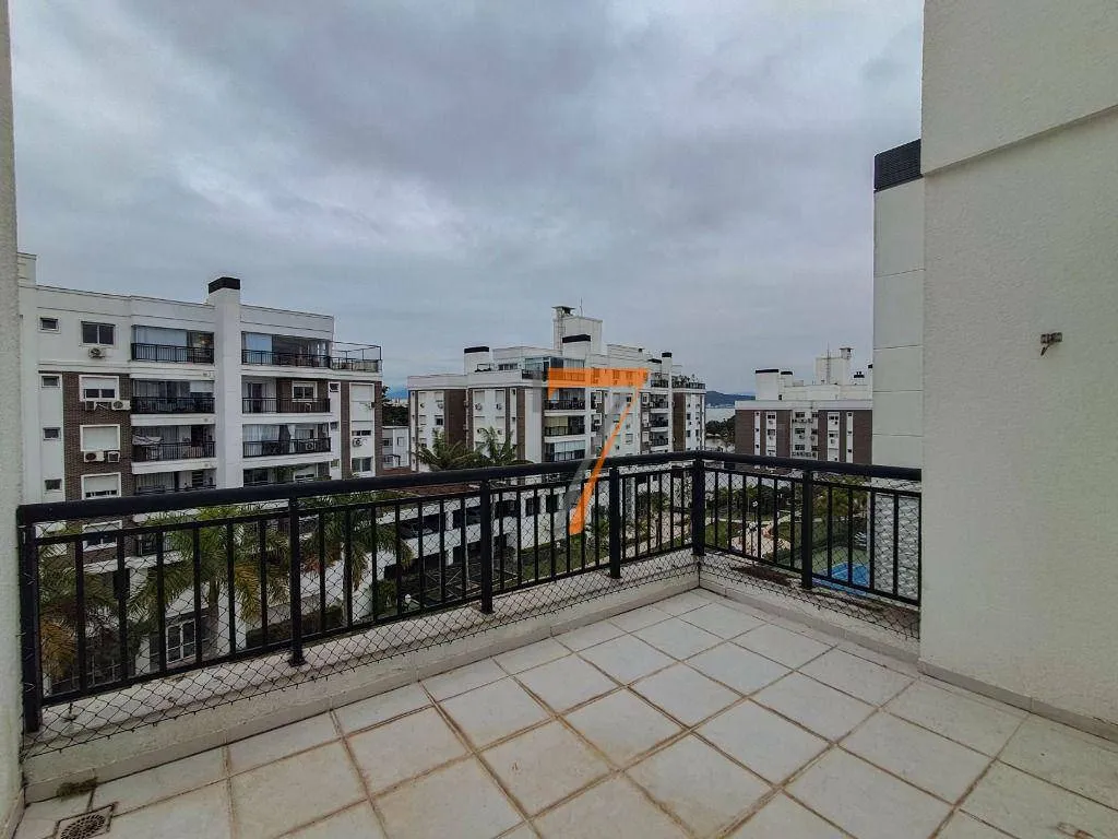 Furnished 230 m² apartment with 3 en-suite bedrooms — photo 10