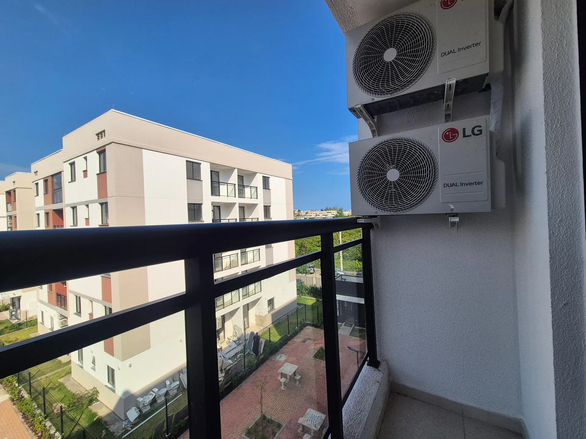 Apartamento mobiliado de 2 quartos em condomínio com piscina — photo 7