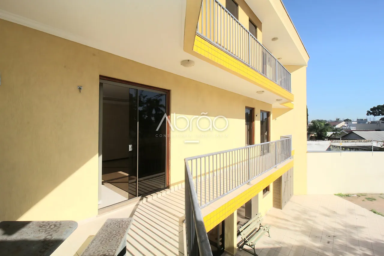 Commercial house with 5 bedrooms and 528 m², integrated kitchen — photo 7
