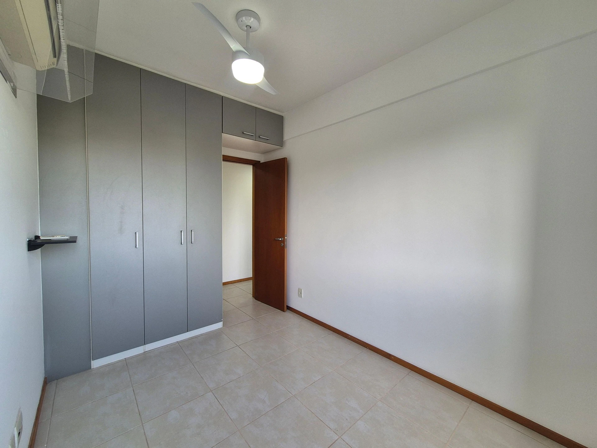 Apartment, 133 m², with a glass-enclosed balcony — photo 12
