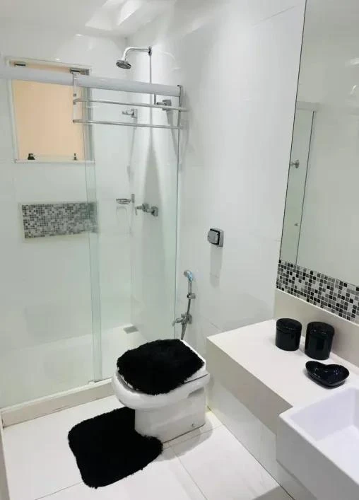 Furnished house with 4 en-suite bedrooms and 6 baths — photo 2