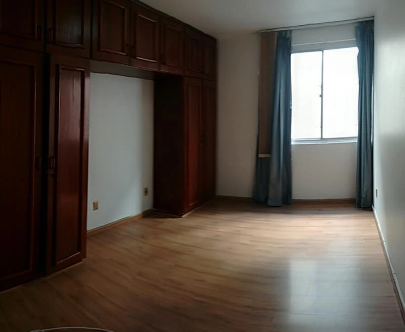 Apartment, 59 m², with wood or laminate floors — photo 3