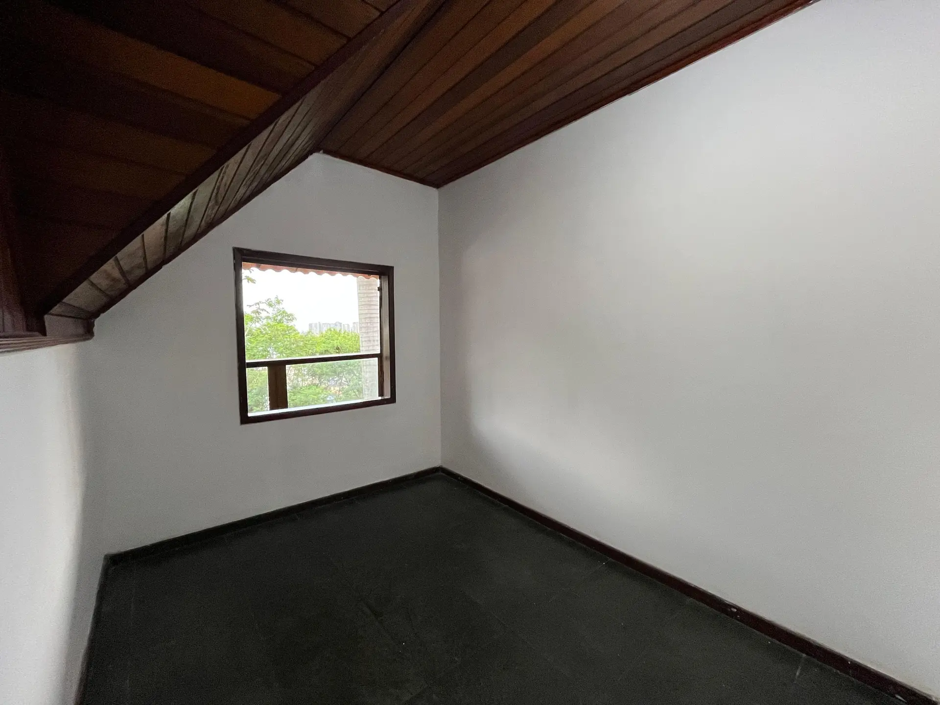 2-bedroom house with 1 bathroom, parking and balcony — photo 20