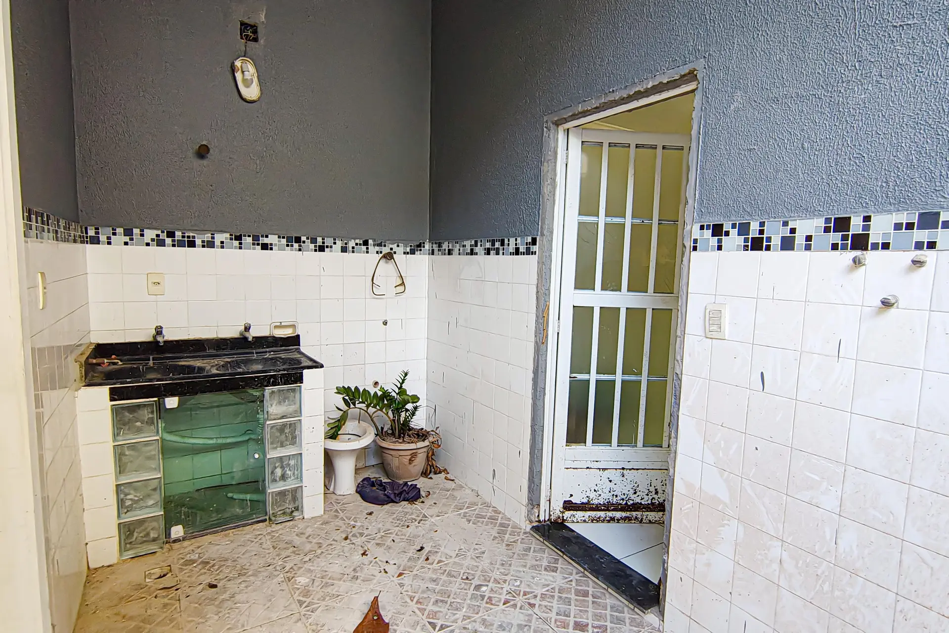 Casa em condomínio com 3 quartos e 4 banheiros — photo 55
