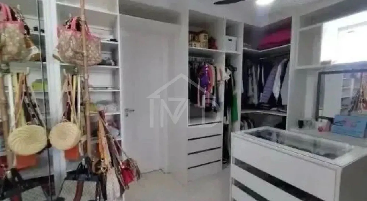 Furnished house with 5 bedrooms and 300 m² plus balcony — photo 14