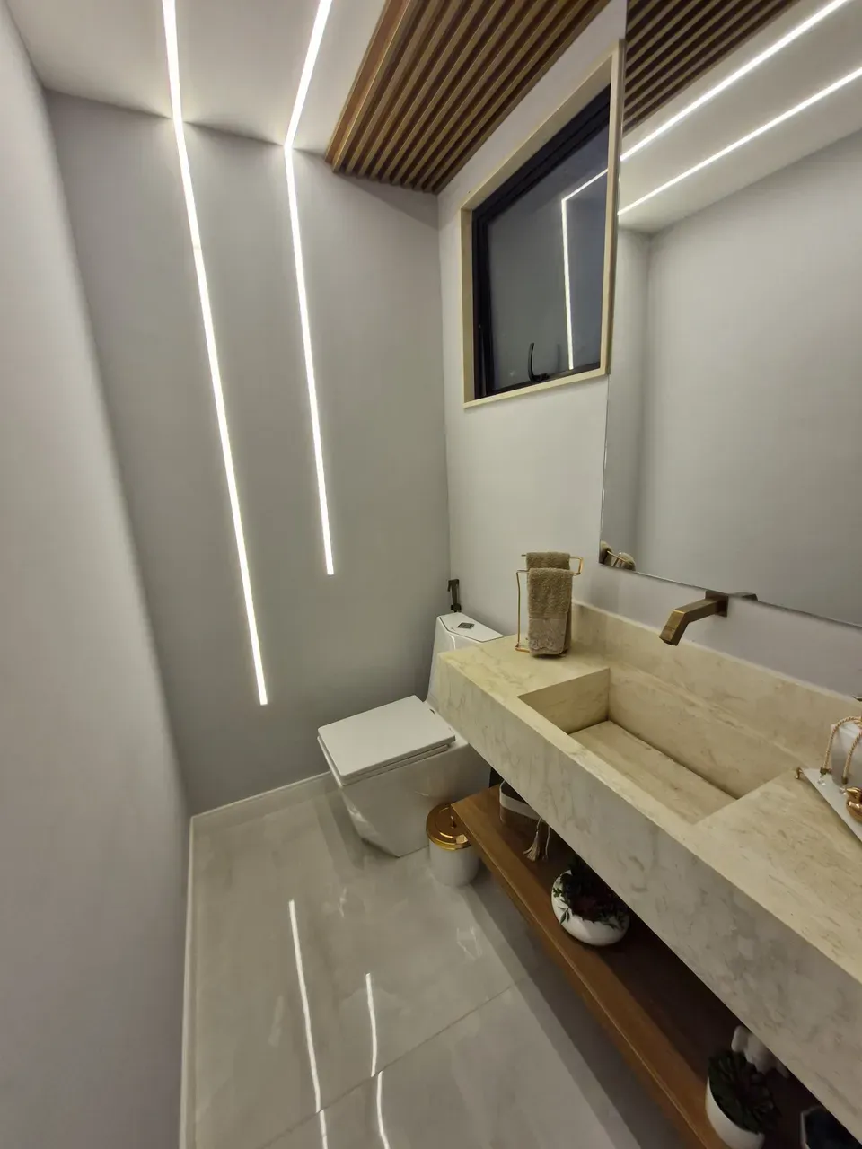 Furnished triplex house with open-plan kitchen and 490 m² — photo 16