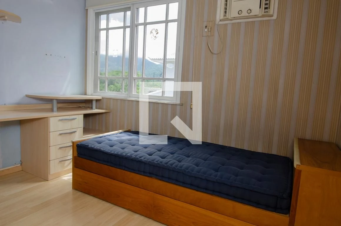 House for rent with 4 bedrooms, 4 baths and 3 parking spots — photo 44