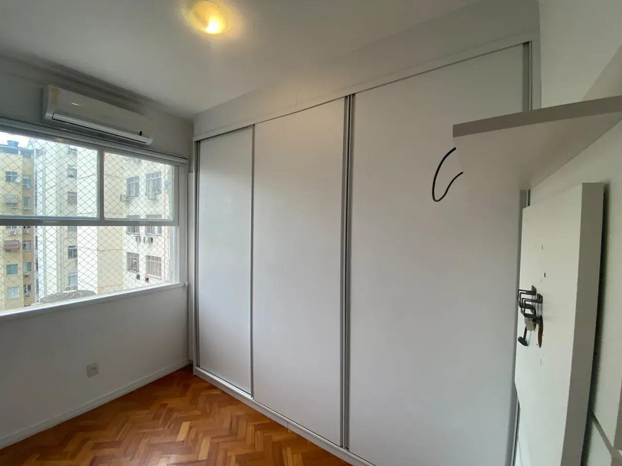 Apartment on the 7th floor with wood or laminate floors — photo 18