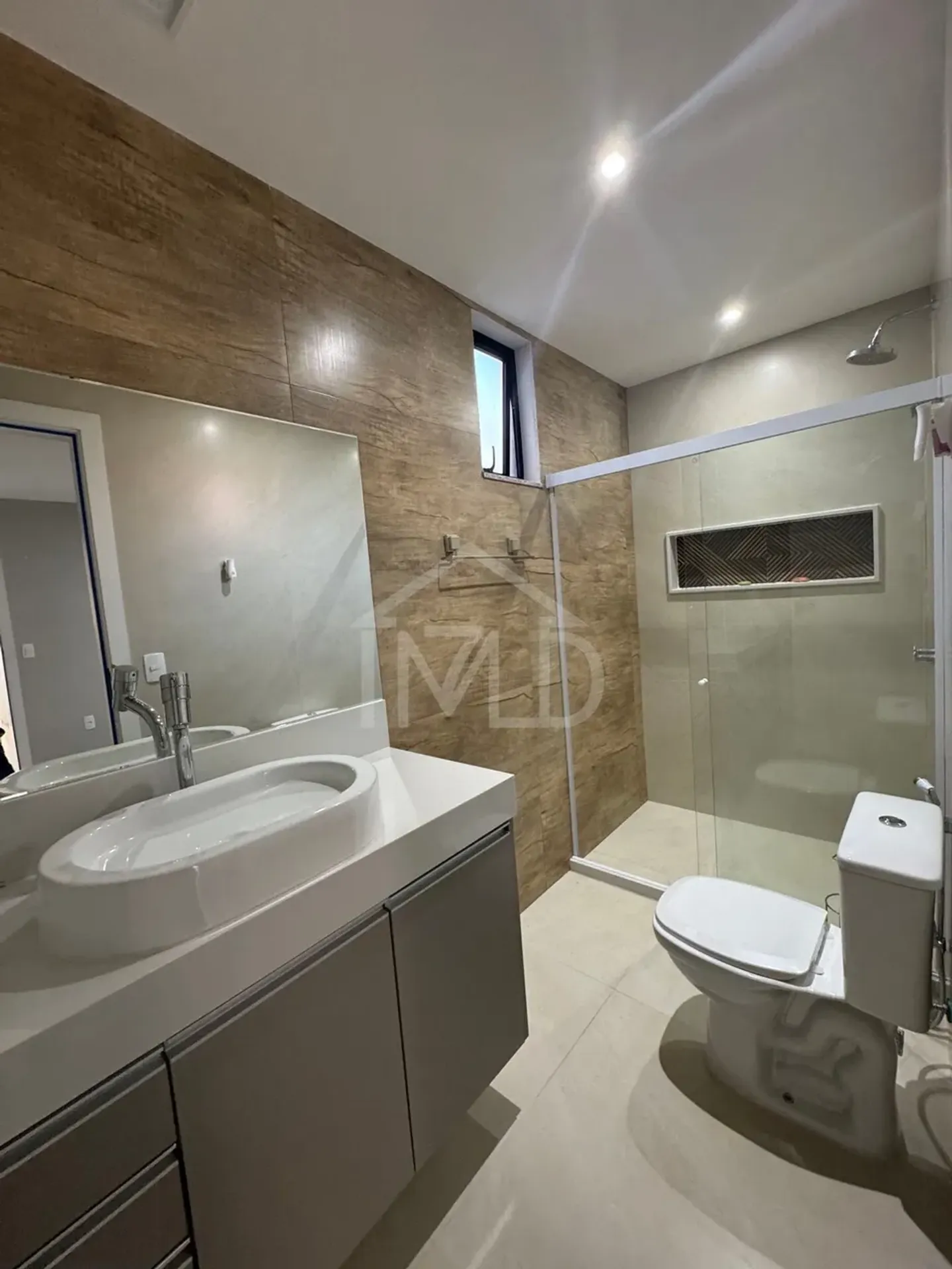 Casa mobiliada com 4 suítes e piscina, 420 m² — photo 32