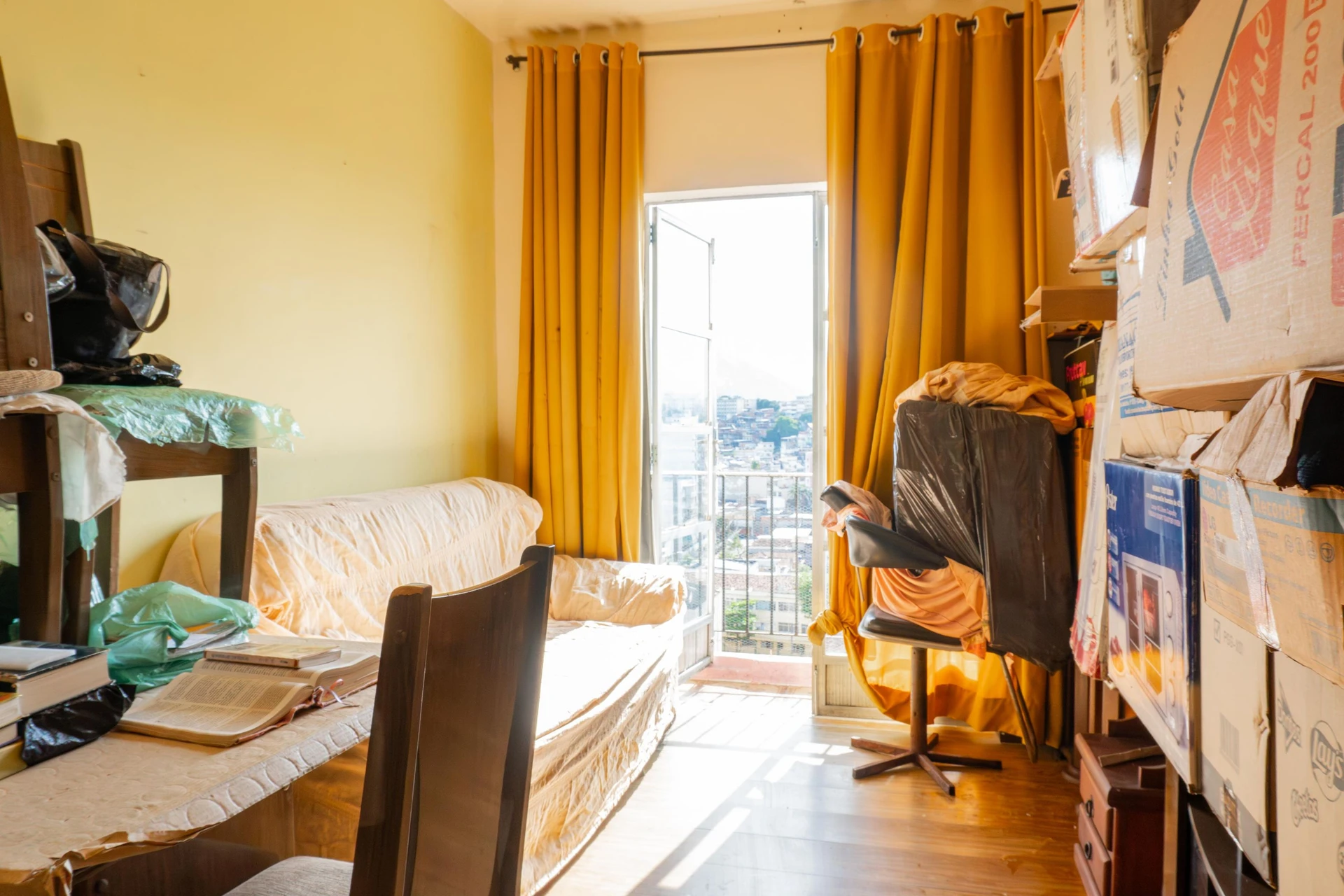 55 m² apartment with a mountain view and a home office — photo 7