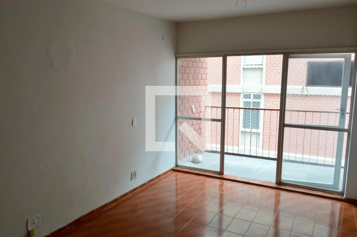 Piso sin amueblar con 2 dormitorios y 1 plaza de parking — photo 9