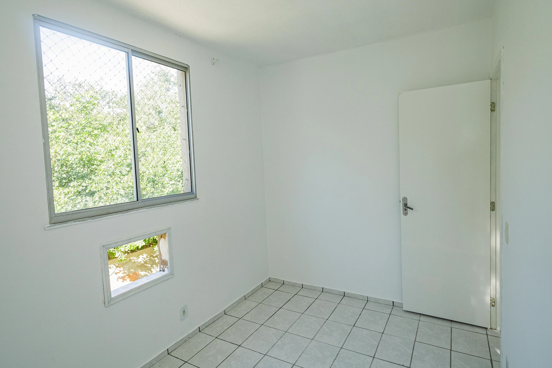 2-bedroom furnished apartment with 1 parking space — photo 9
