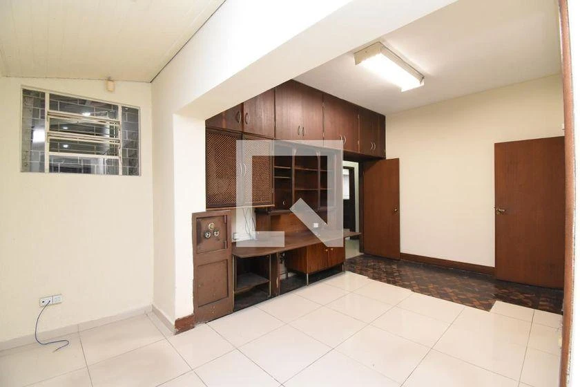 Casa com 5 quartos, 3 banheiros e cozinha separada — photo 23