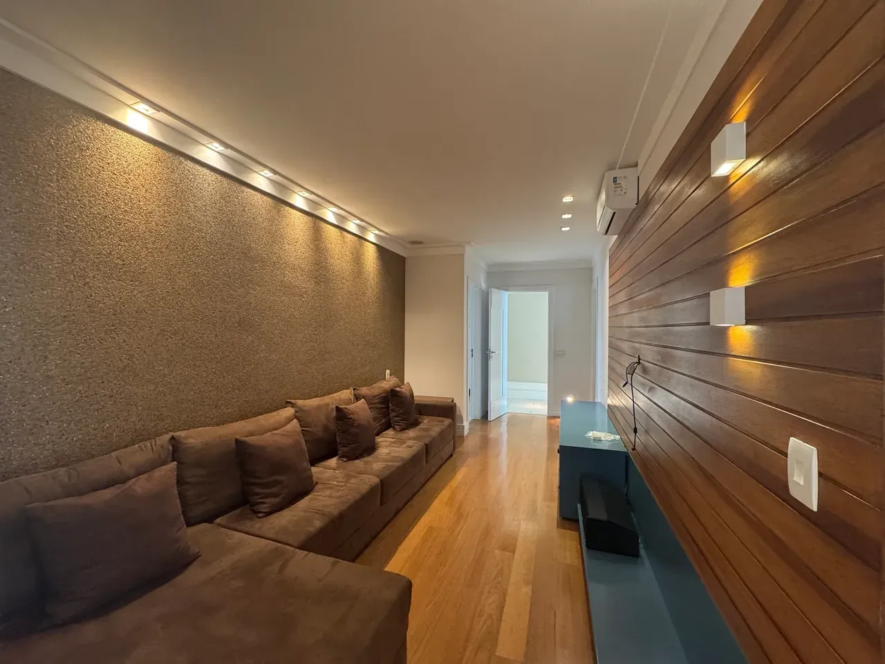 Unfurnished apartment with 4 bedrooms and 5 baths — photo 19