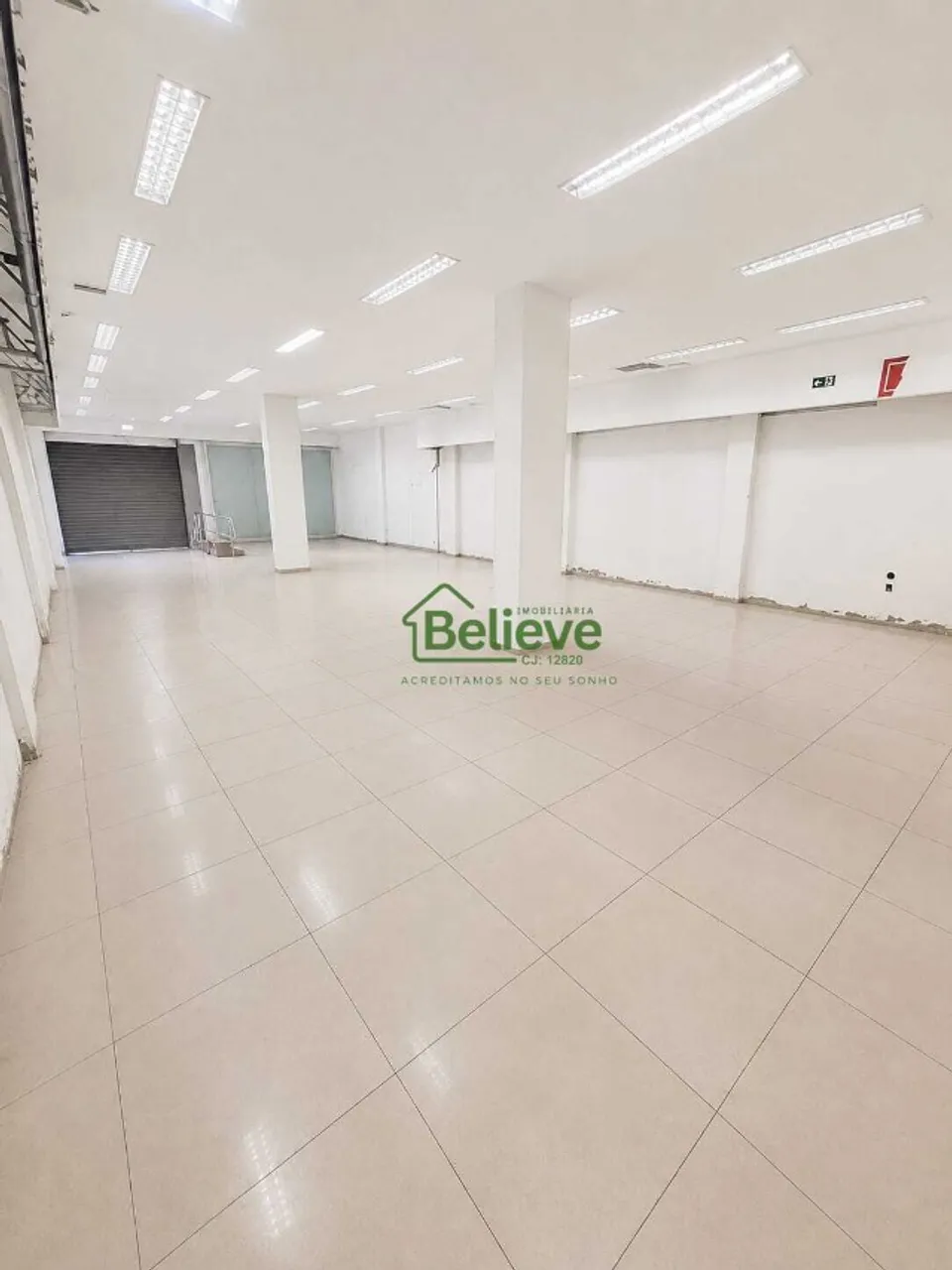 3-bedroom apartment in a building with a gym