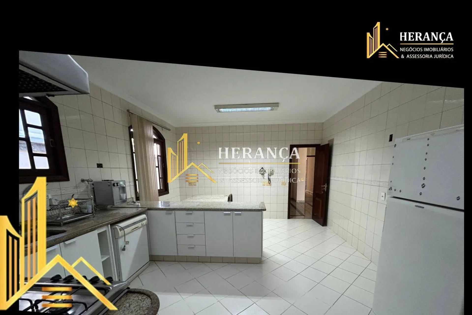 Furnished linear house with 3 bedrooms and enclosed kitchen — photo 12