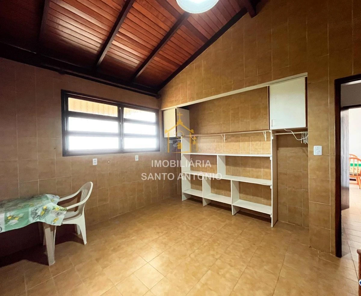 3-bedroom house with a water view in Florianópolis — photo 36