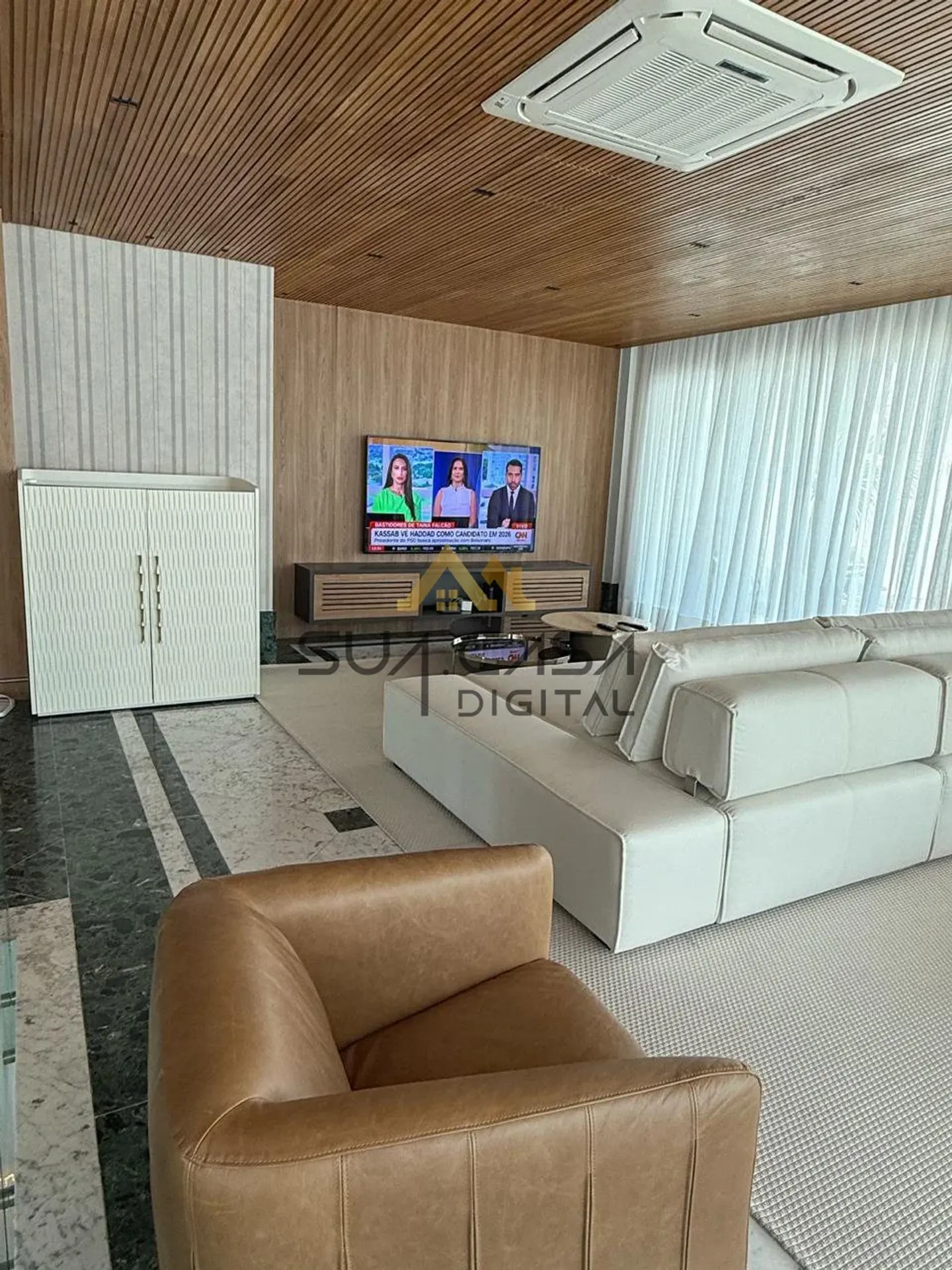 4-bedroom apartment with a water view — photo 34