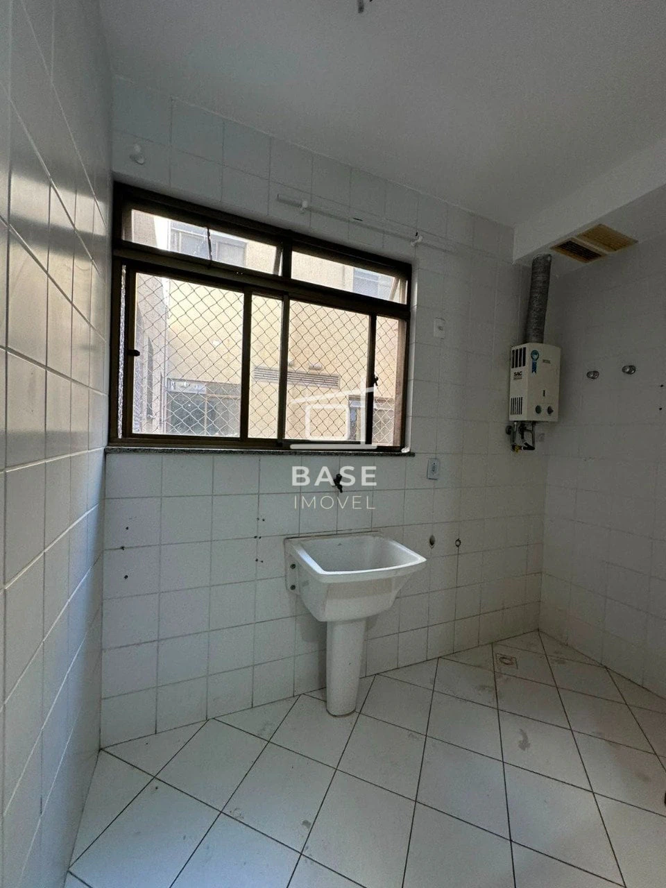 3-bedroom apartment with a suite and 1 parking spot — photo 15
