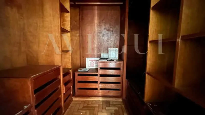113 m² apartment with a walk-in closet and a home office — photo 9