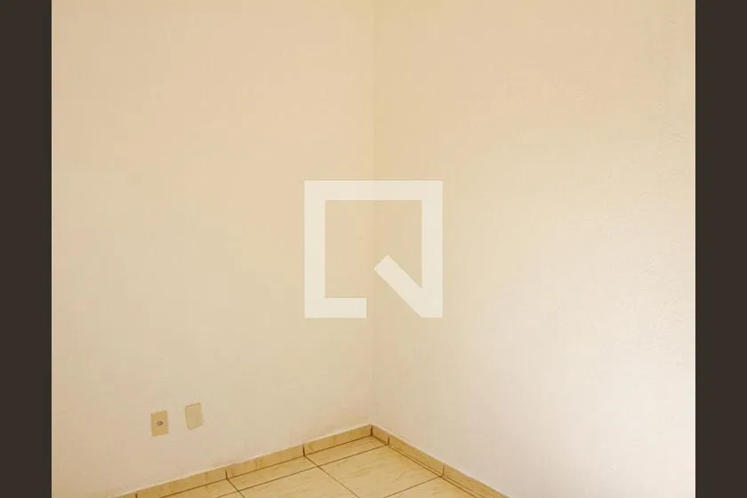 Apartamento de 44 m² com 2 quartos e 1 banheiro — photo 2
