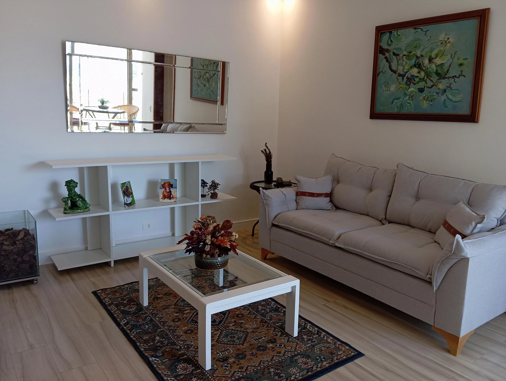 Apartamento mobiliado com 2 suítes e cozinha americana
