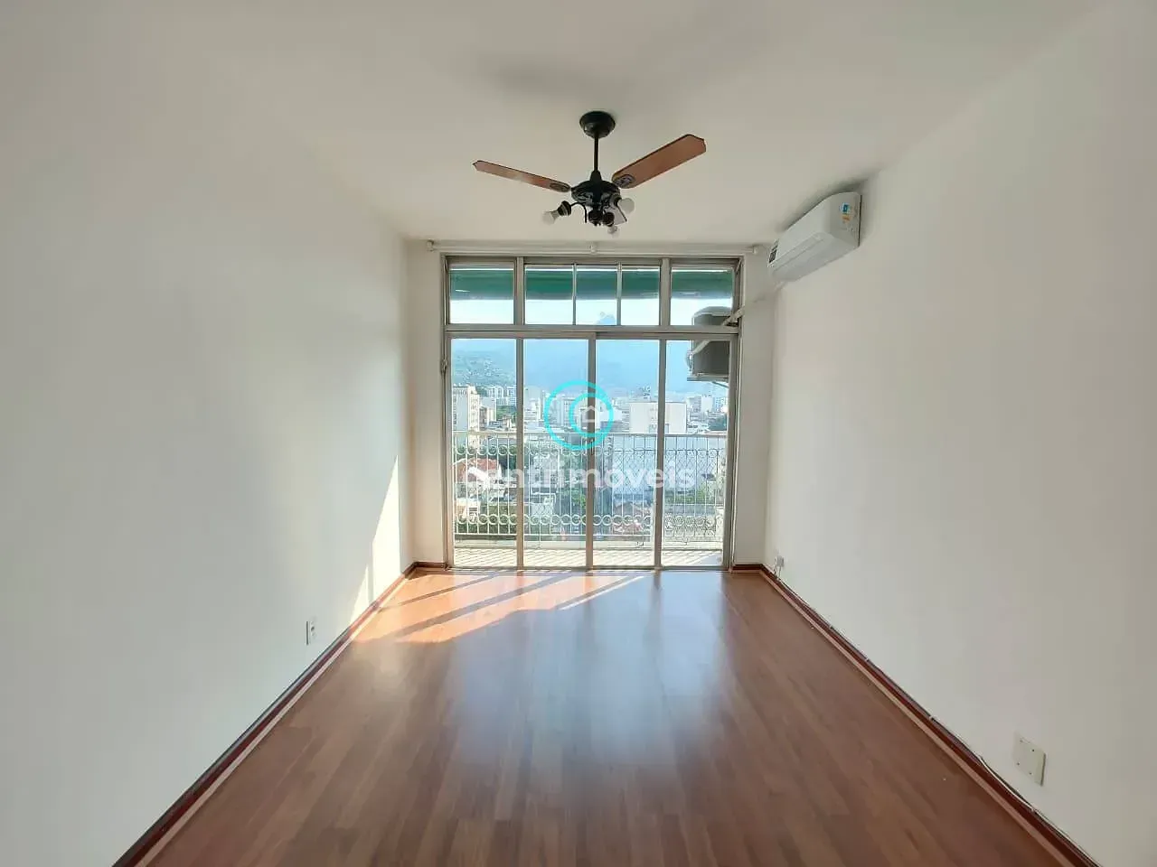 Mountain view in a 2-bedroom apartment, 64 m² — photo 3