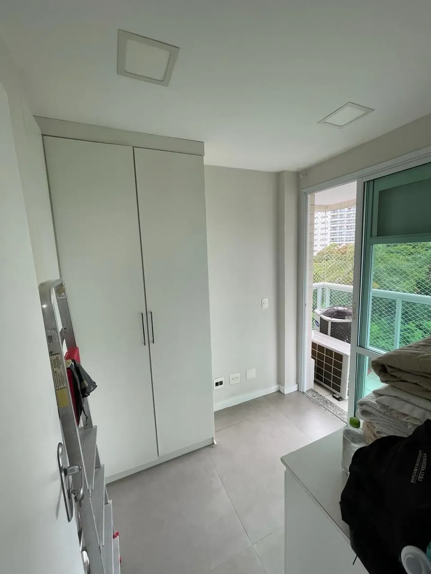 9th-floor 3-bedroom apartment with 83 m² and a suite — photo 2