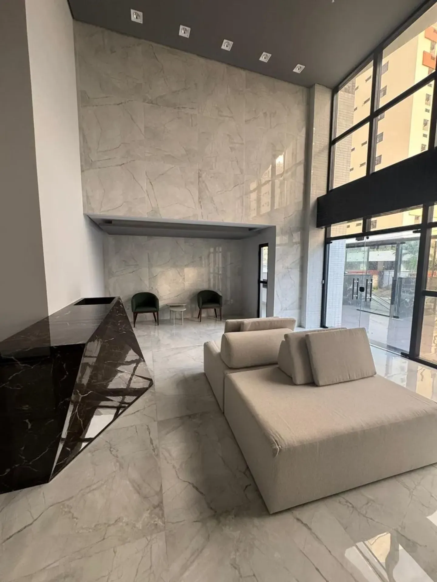 Apartamento com 2 quartos, varanda e 2 banheiros no 10º — photo 32