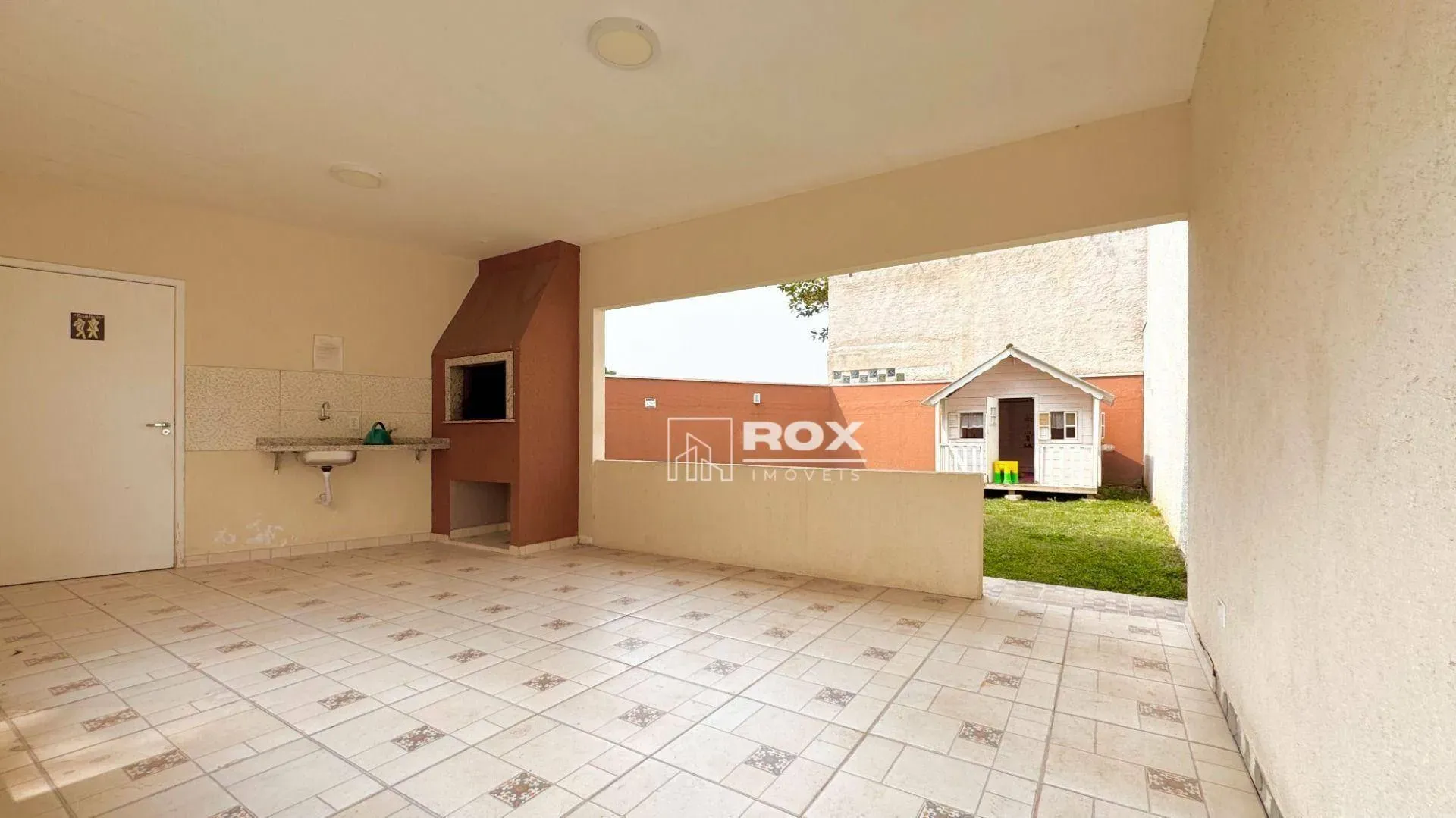 3-bedroom house with a garden in Curitiba — photo 44