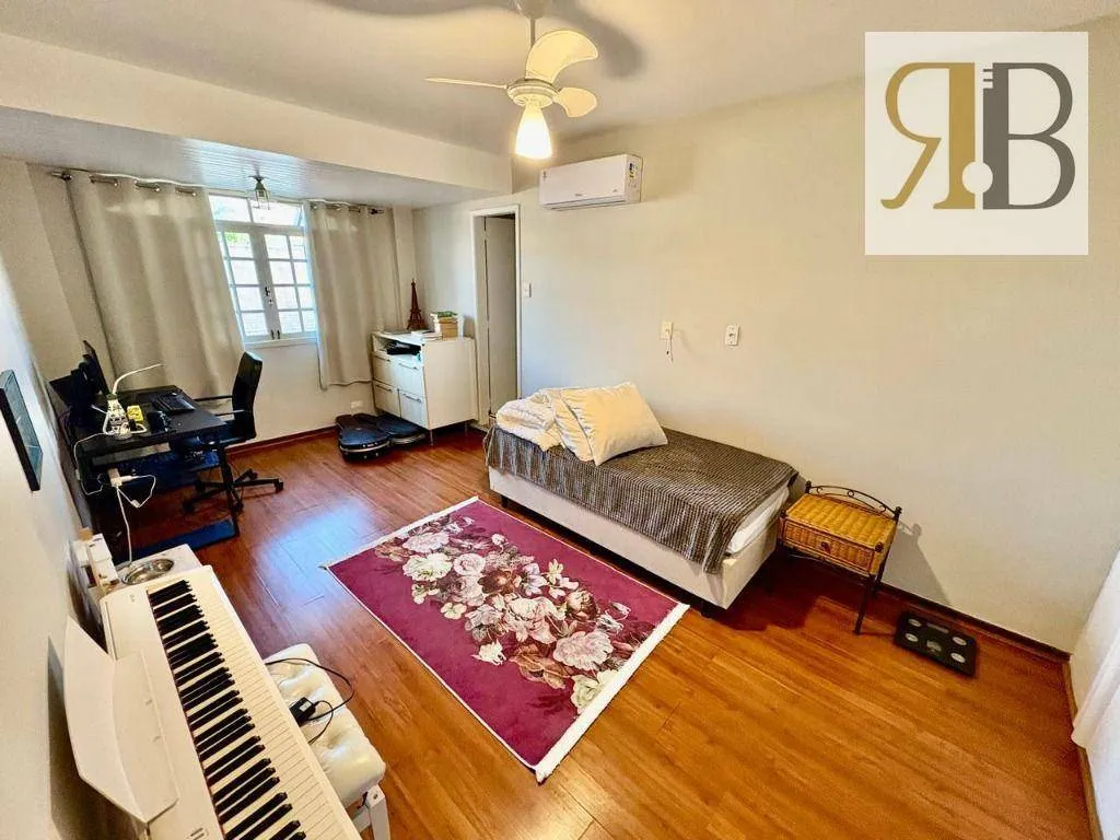 Furnished house with 5 bedrooms and 532 m² — photo 24