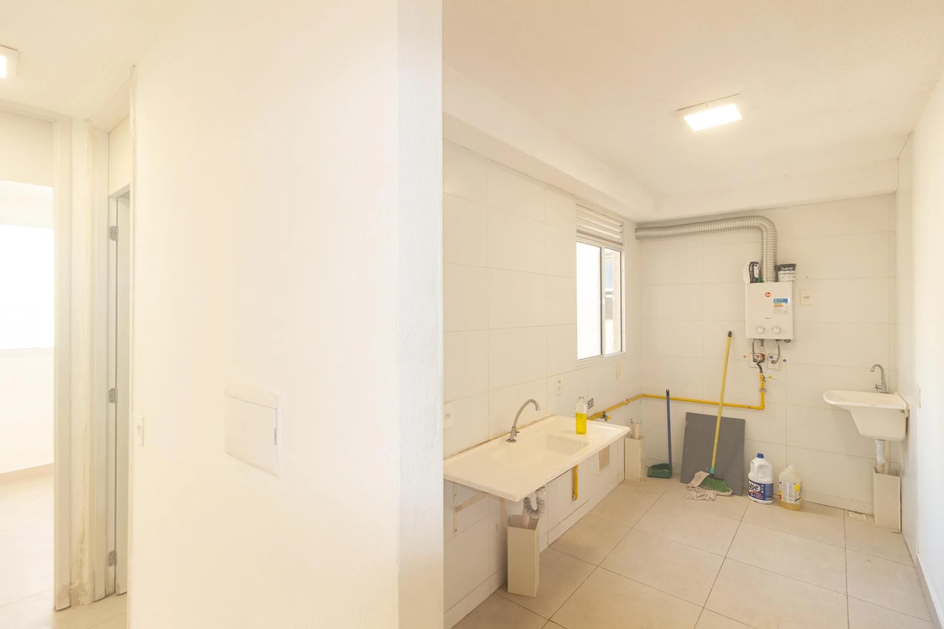 2-bedroom apartment with 1 bathroom — photo 3
