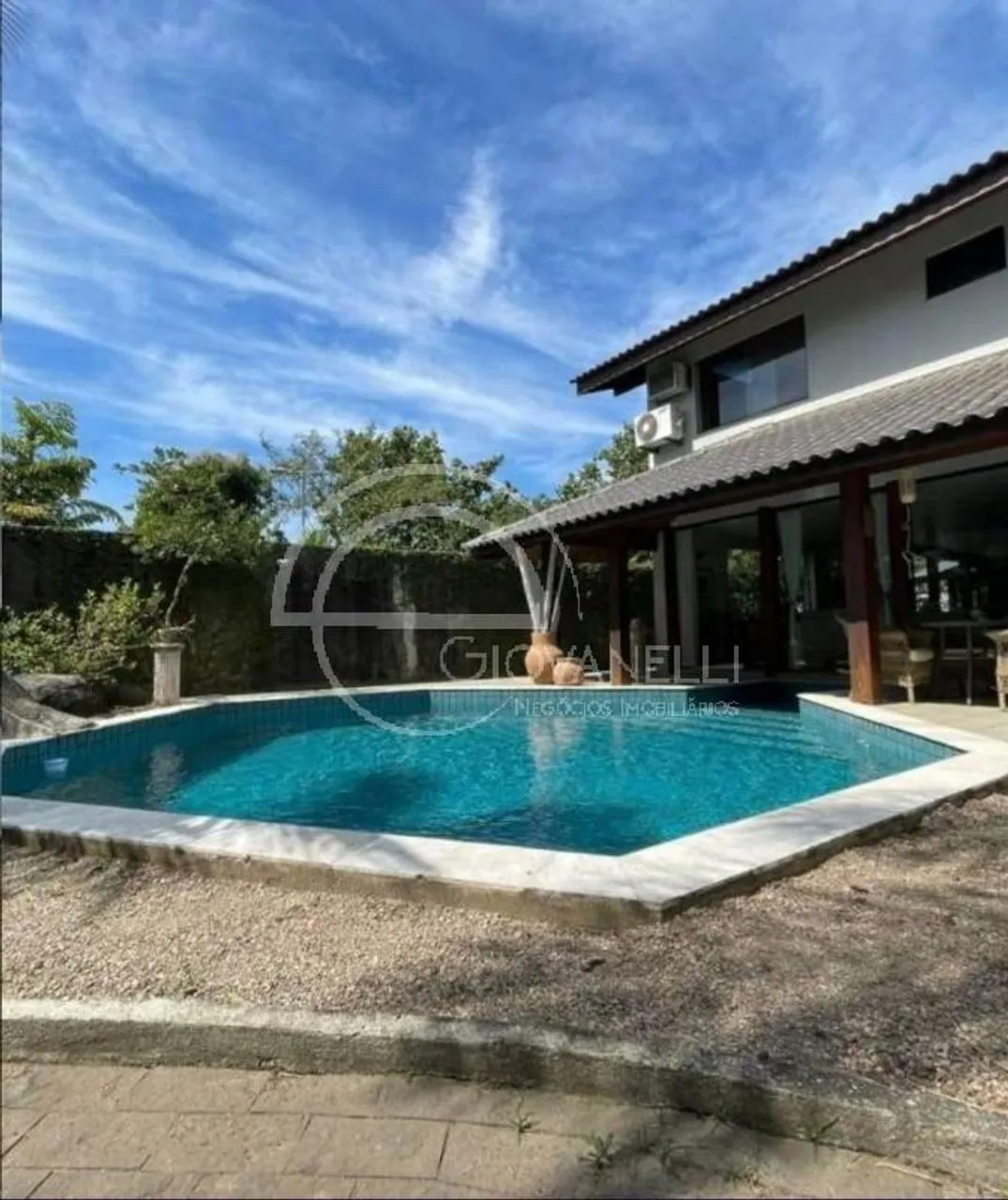 Furnished residential house with 4 bedrooms and 4 bathrooms — photo 12