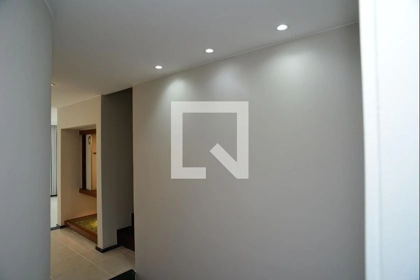 Квартира 200 м² з 3 спальнями та балконом — photo 27