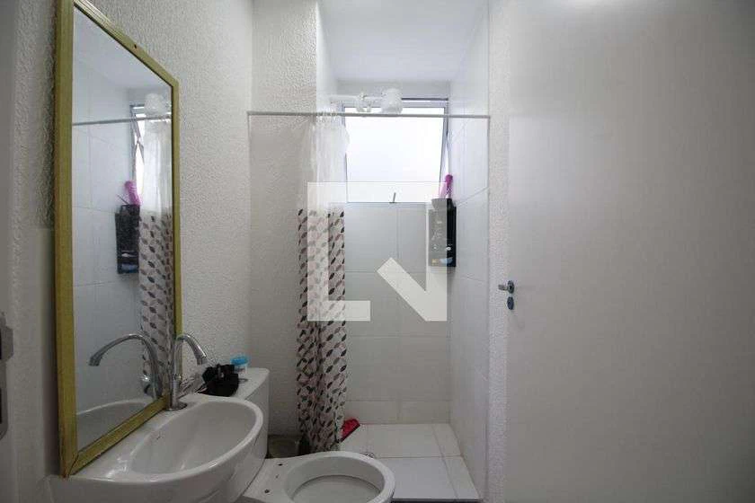 Apartamento de 2 quartos com 1 banheiro e cozinha separada — photo 27