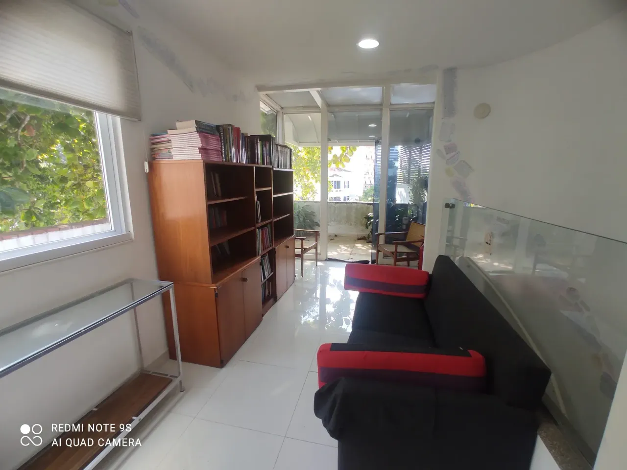 House, 331 m², with a home office