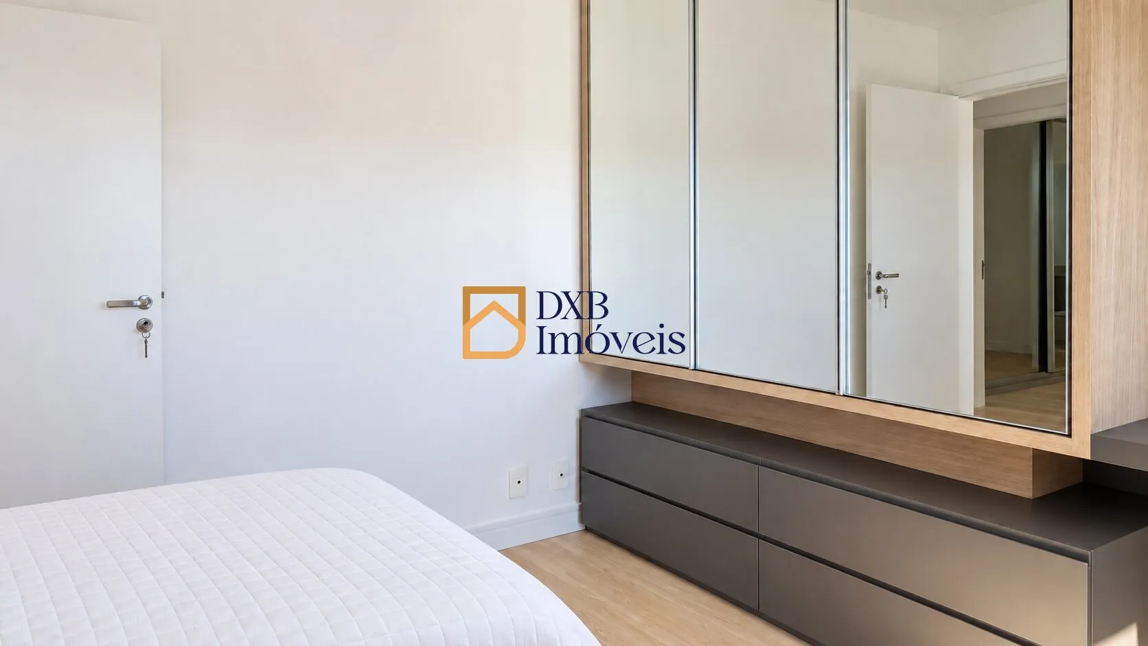 Furnished apartment, 131 m², with a home office — photo 6