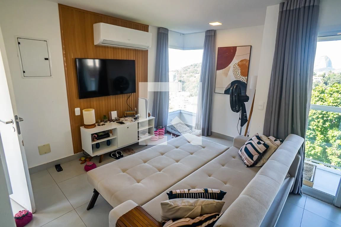 Casa mobiliada, 120 m², com janelas do piso ao teto — photo 28