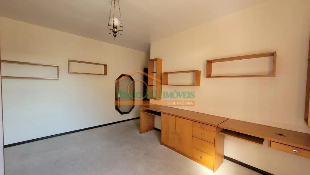 House with 3 bedrooms, 330 m² and 2 parking spaces — photo 35