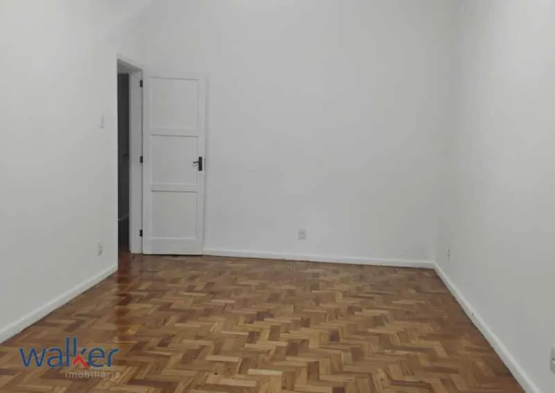 Unfurnished apartment with 3 bedrooms and 2 bathrooms — photo 7
