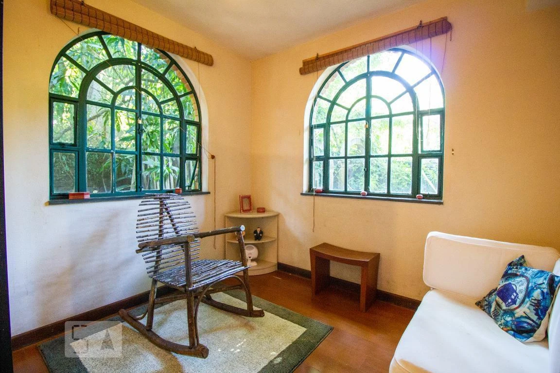 Casa de 600 m² com 4 quartos, 2 suítes e 5 banheiros — photo 18