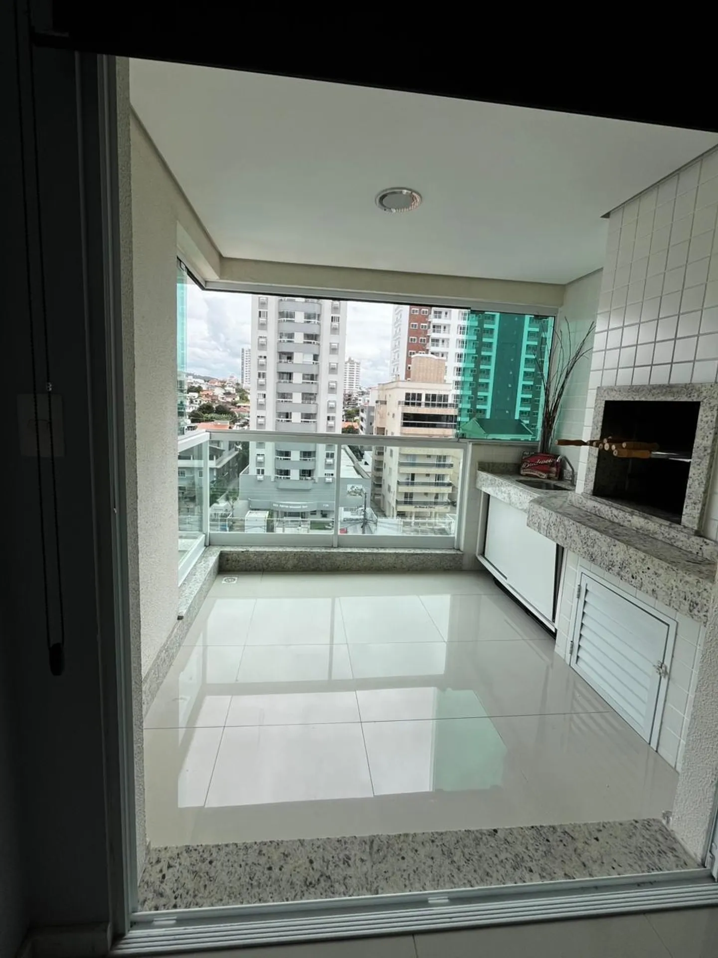Furnished 80 m² apartment with 2 bedrooms and balcony — photo 3