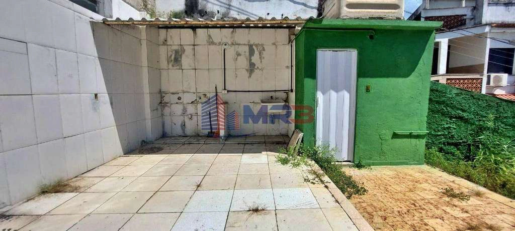 540 m² House with 4 bedrooms and 5 parking spaces — photo 26