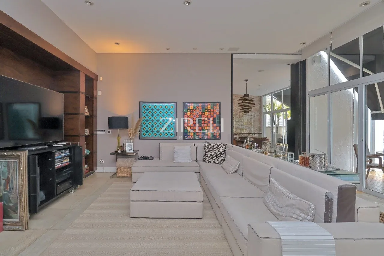 Дом 879 м² с камином и 6 спальнями — photo 6