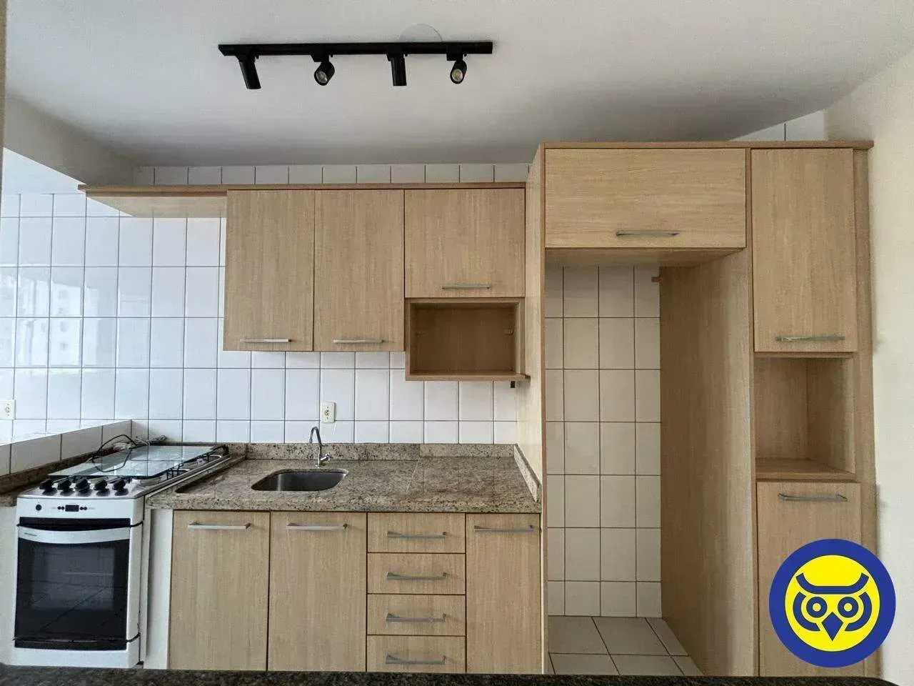 Мебльована квартира з 2 спальнями та кухнею відкритого типу — photo 5