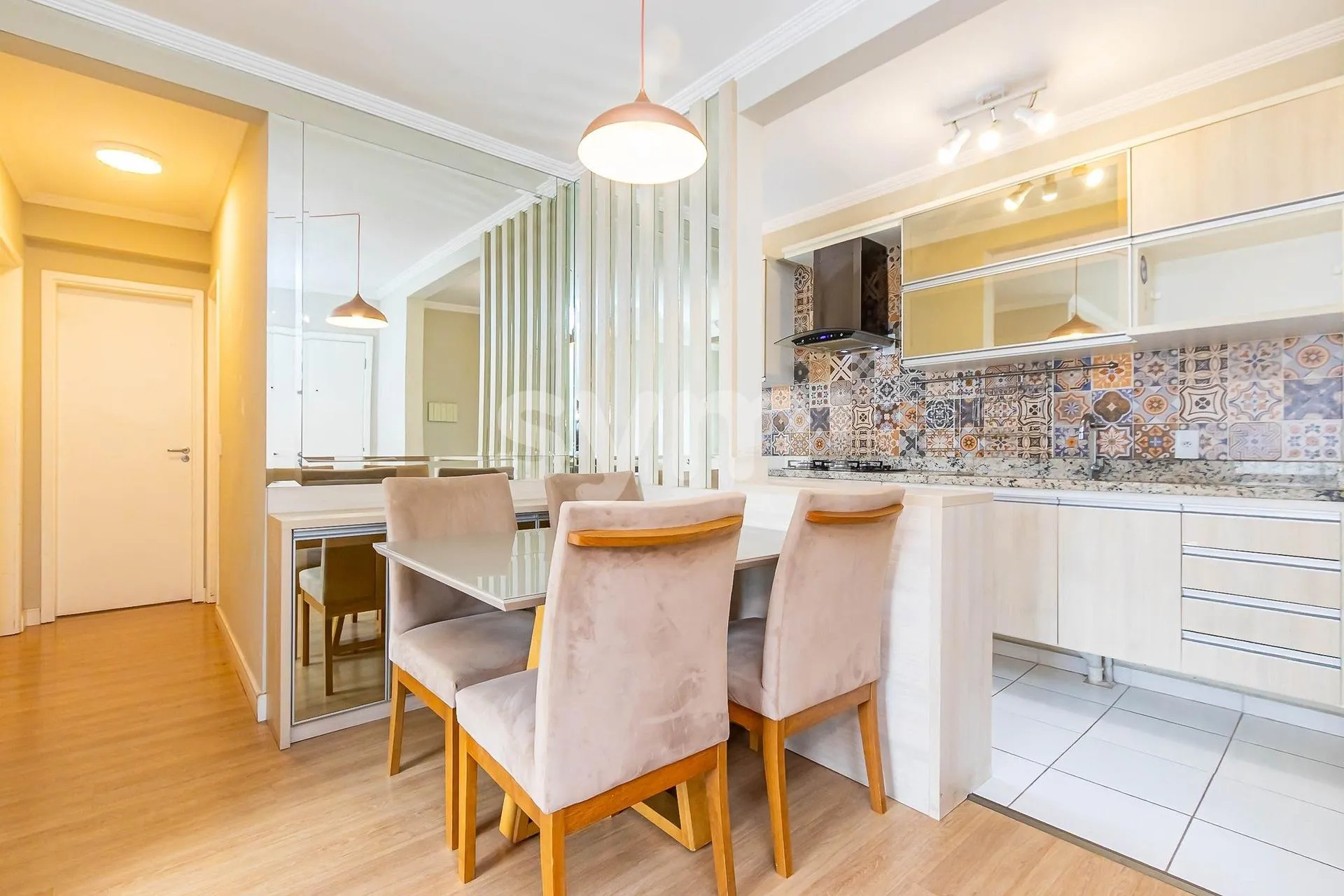 Apartment, 68 m², with wood or laminate floors — photo 7