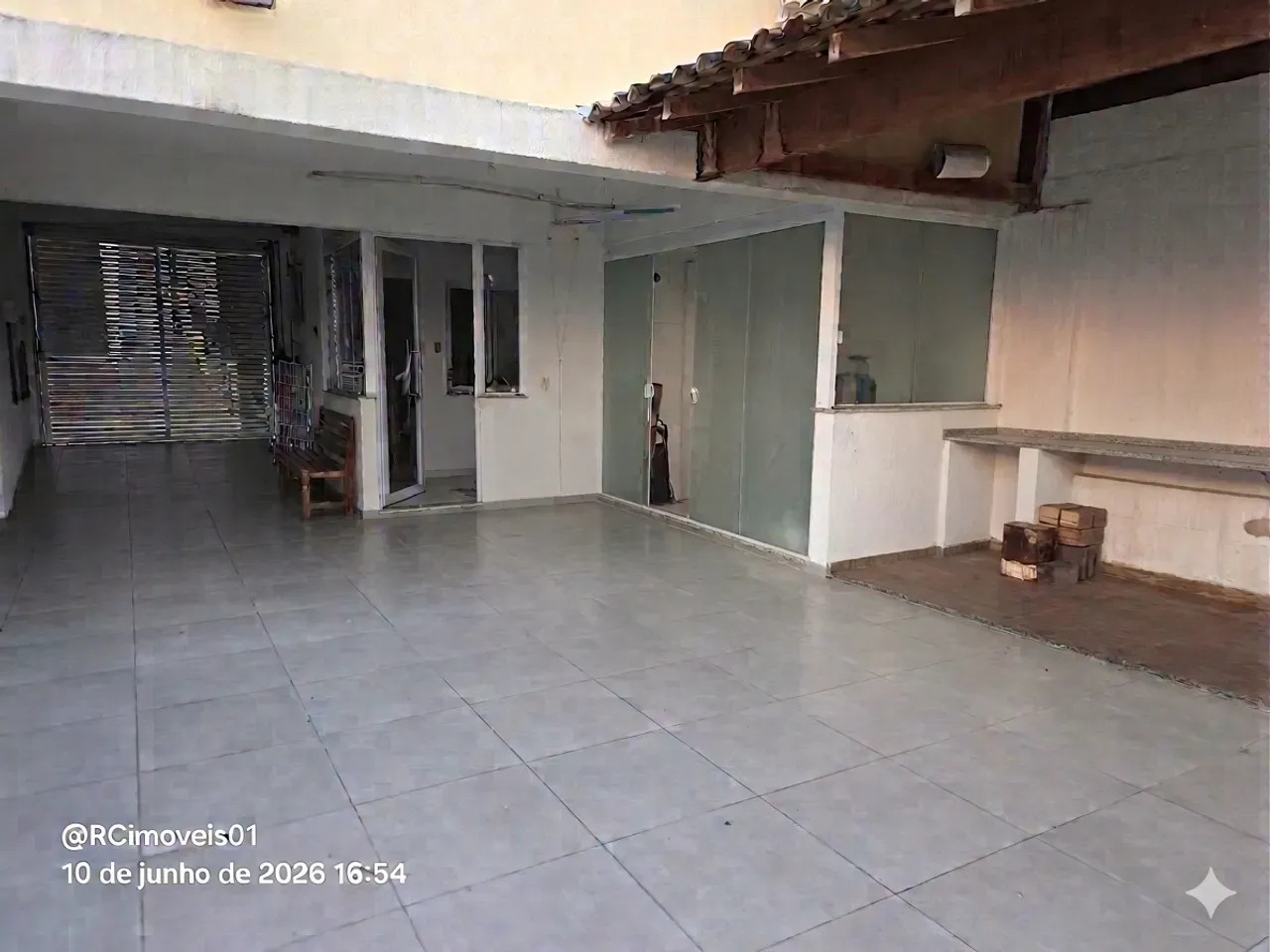 Casa com 4 quartos e cozinha integrada — photo 28