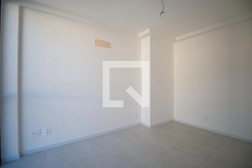 3-bedroom apartment with a gas stove and 2 parking spots — photo 44