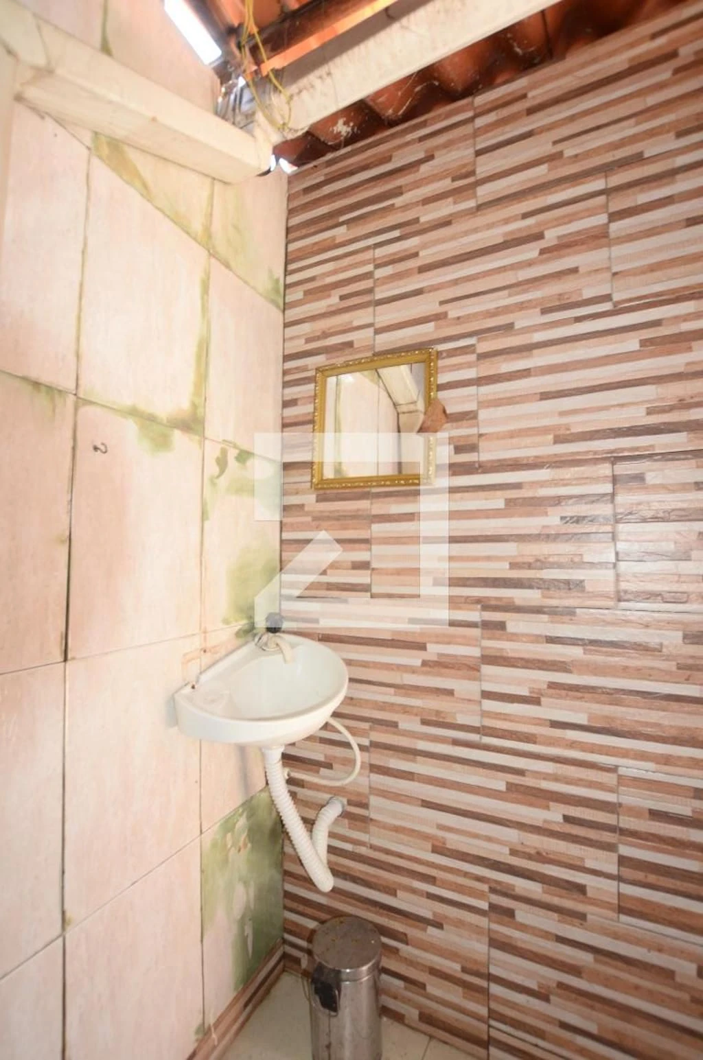 Furnished apartment, 260 m², with a grill on the balcony — photo 47
